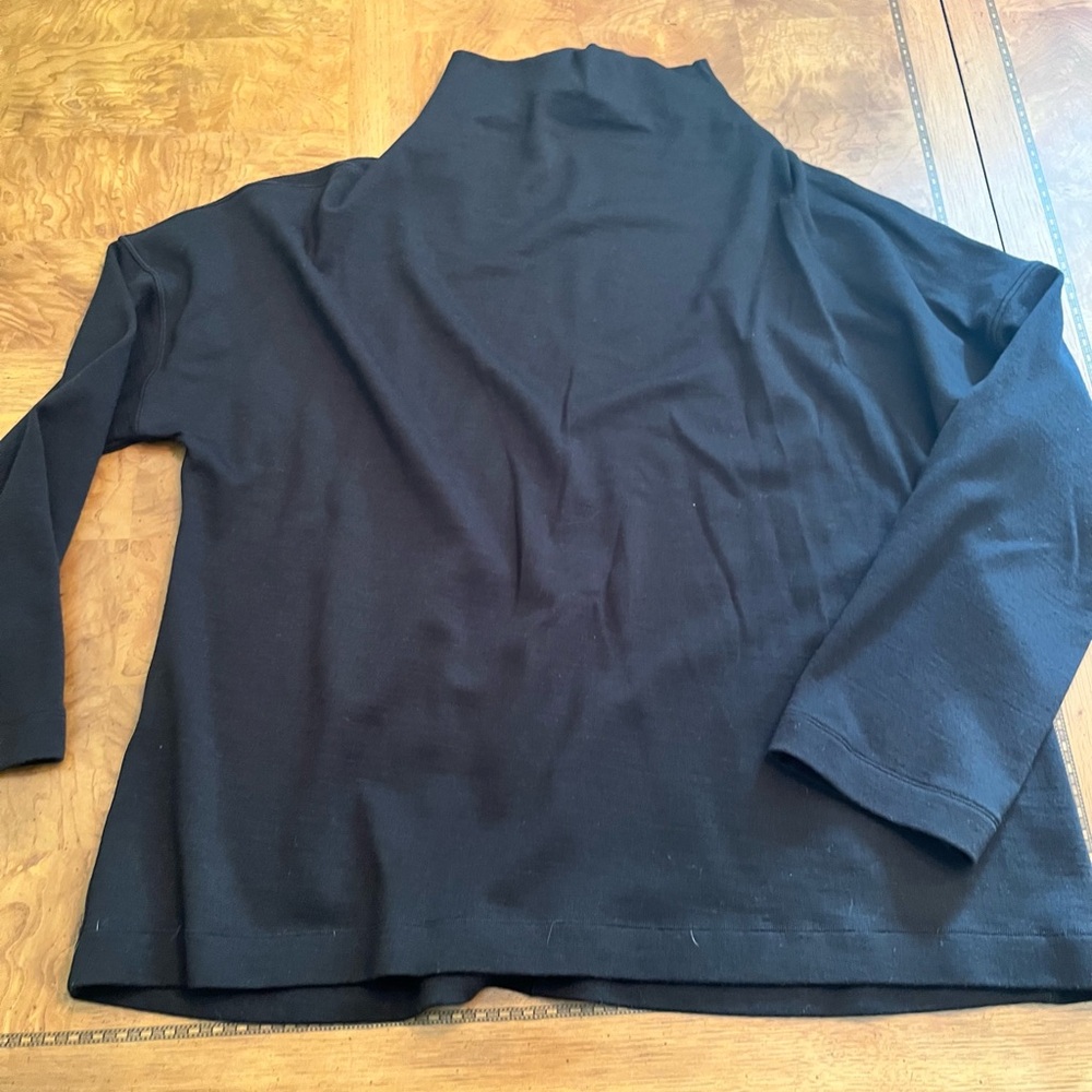 EUC principal dancer funnel neck sweater
